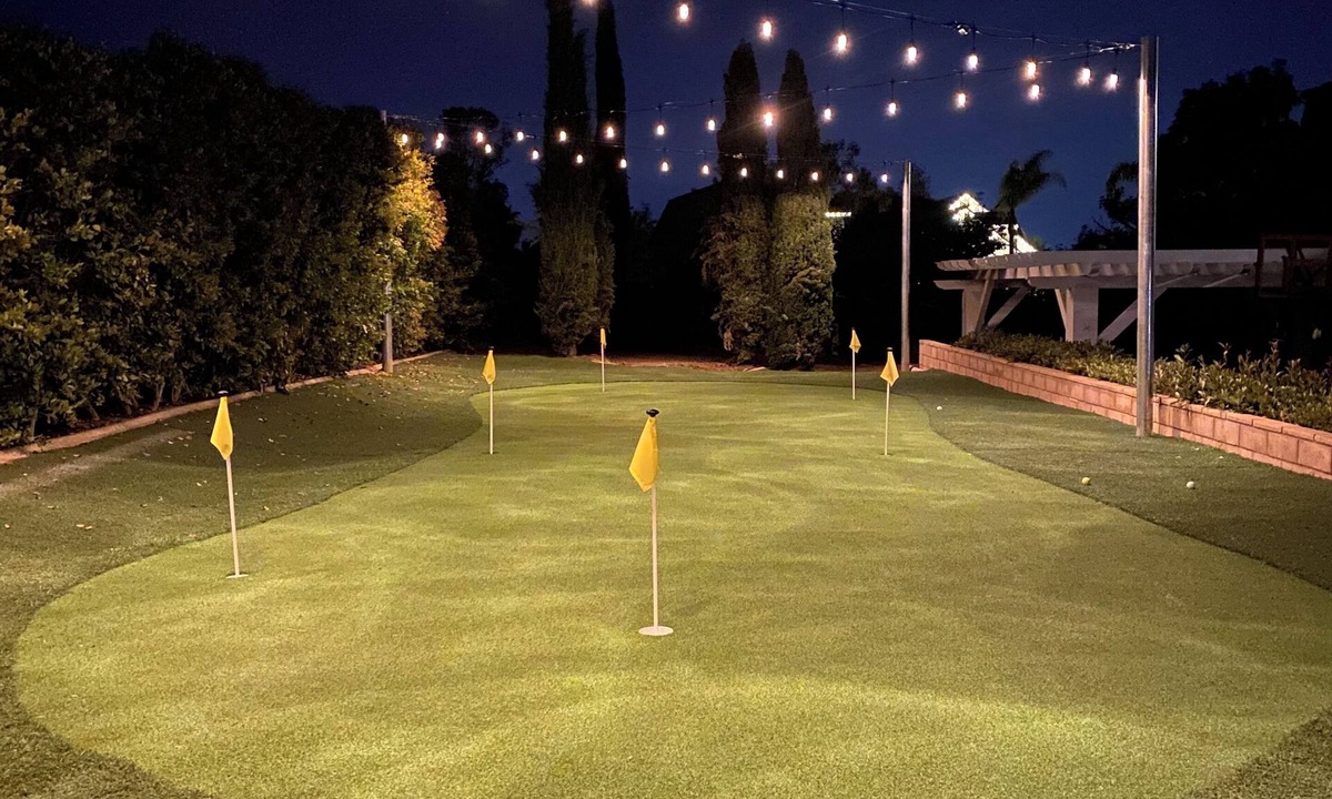 Temecula House | Private modern barn custom home, mini golf, ping pong.Best location.