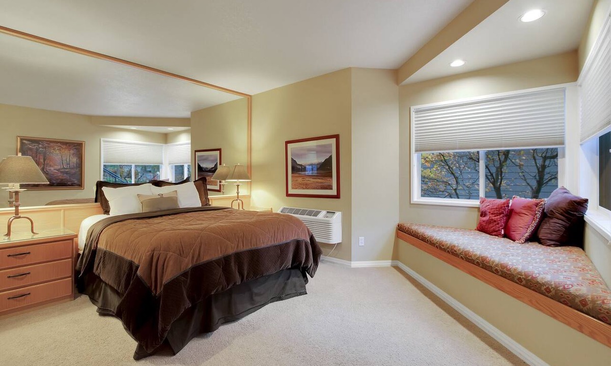 Century West Hotel | Private Mt. Bachelor Village Resort Suite in Bend