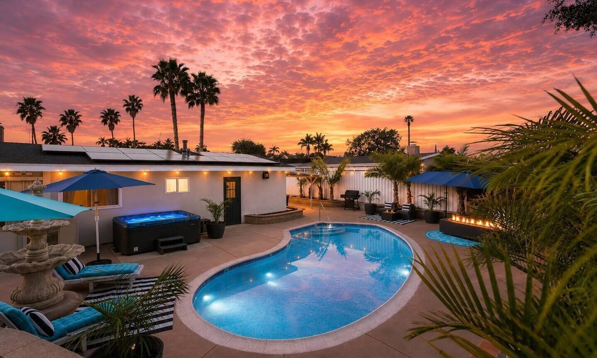 Clairemont House | Private Pool & Hot Tub | 4BR | AC | Sleeps 10