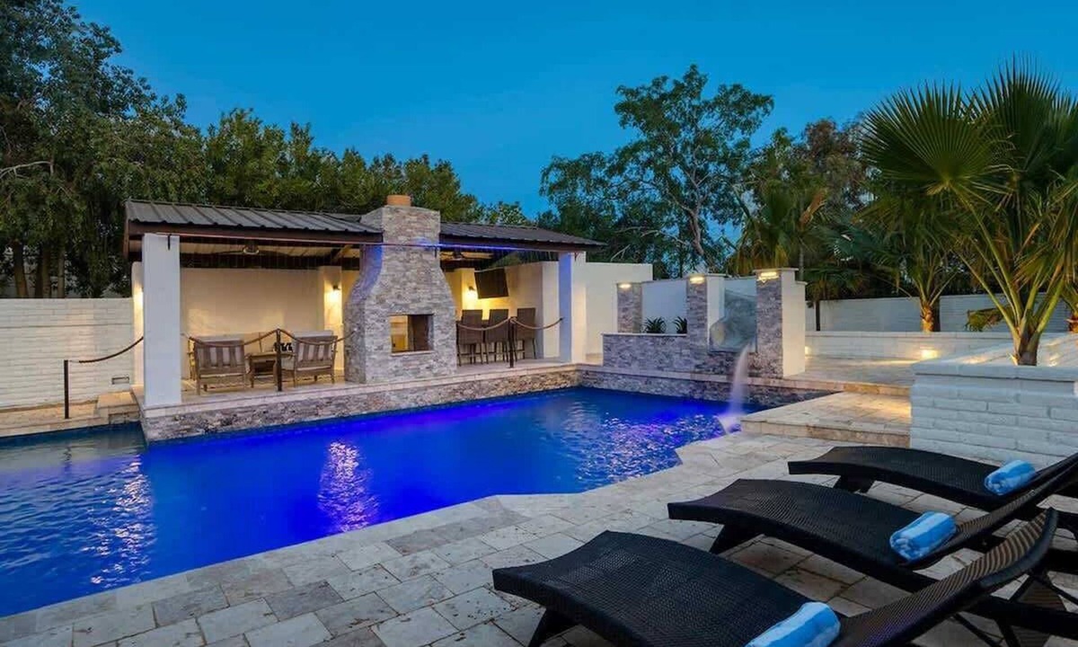 Paradise Heights House | Private Pool with Waterslide & Movie Theater