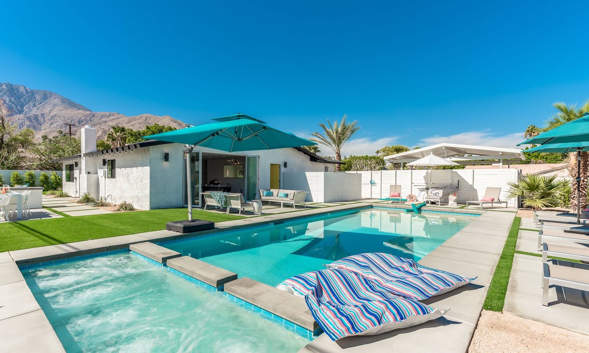 Racquet Club West House | PS ViaAlma: Your Modern Getaway With Soul!