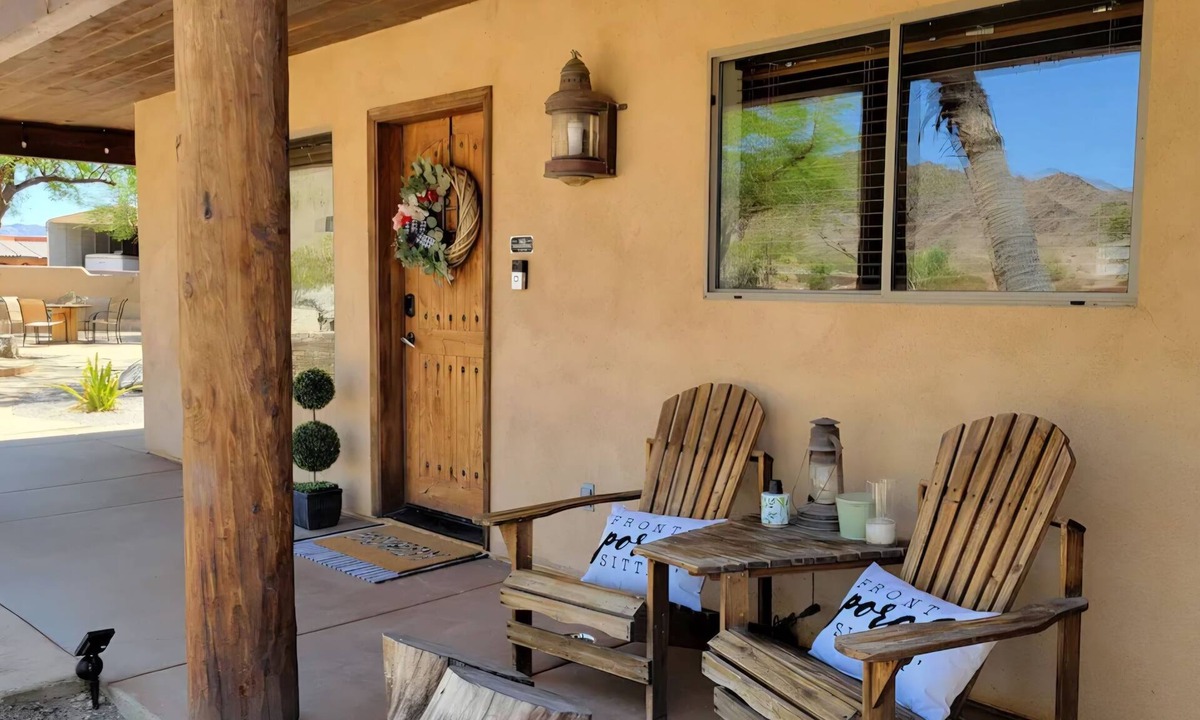 Fortuna Foothills House | Pura Vida is a dessert oasis with mountain views and stunning sunsets.