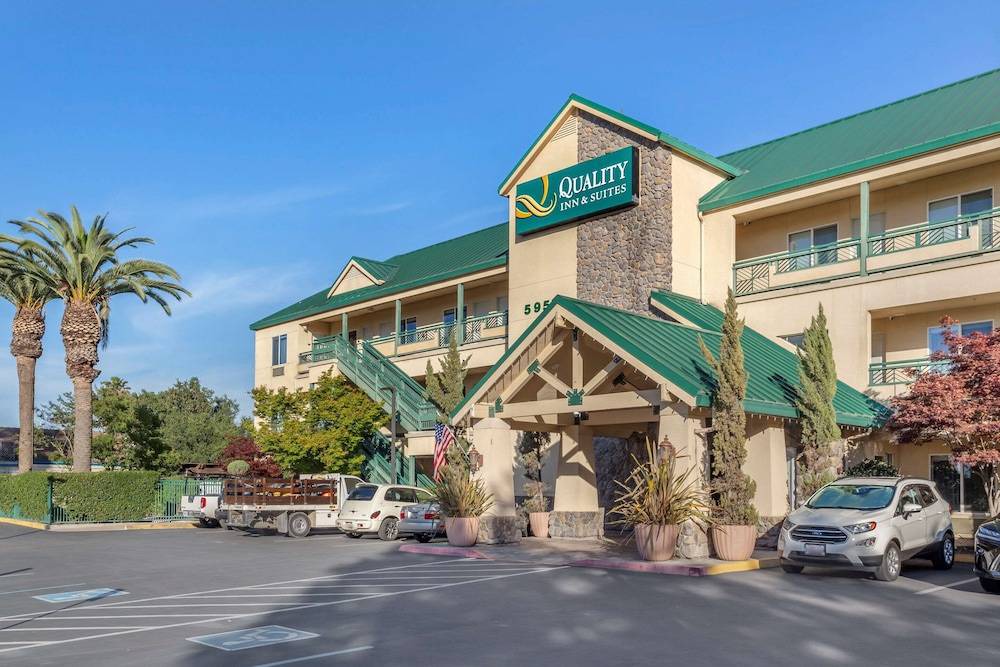 Livermore Hotel | Quality Inn & Suites