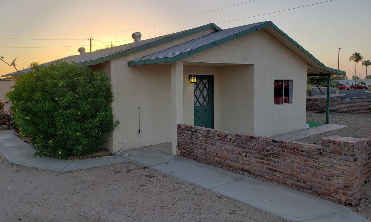 The Foothills House | Quirky Yuma Guest House