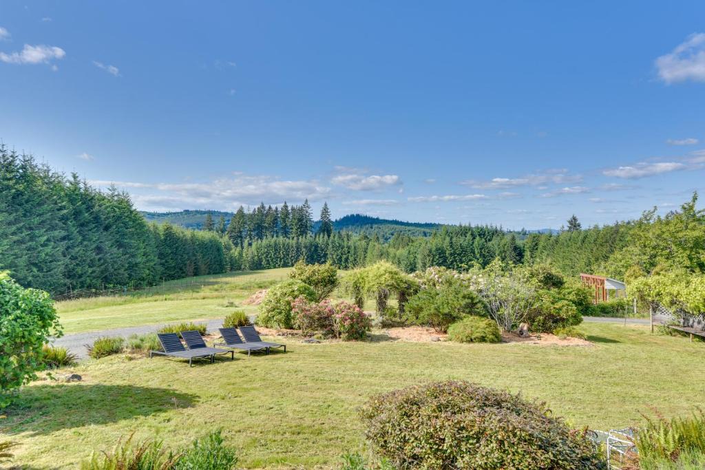 Carrolls House | Rainier Home on 20 Acres w/Blueberry Farm!