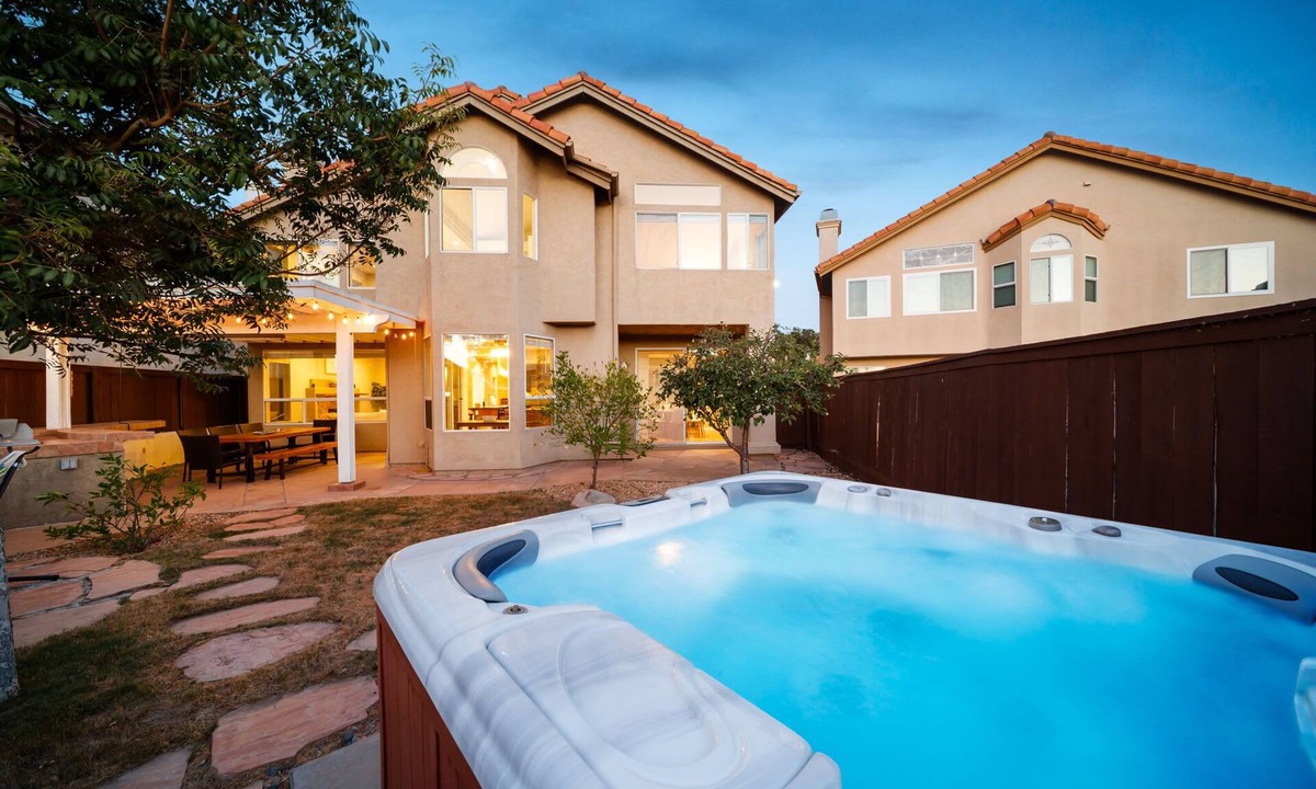 Rancho Bernardo House | Rancho Bernardo Home - Game Room, Outdoor Living