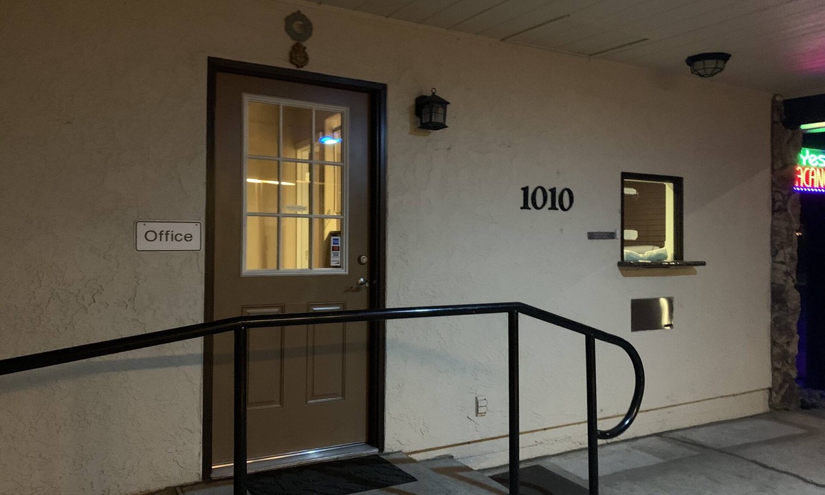 Lakeport Hotel | Regency Inn