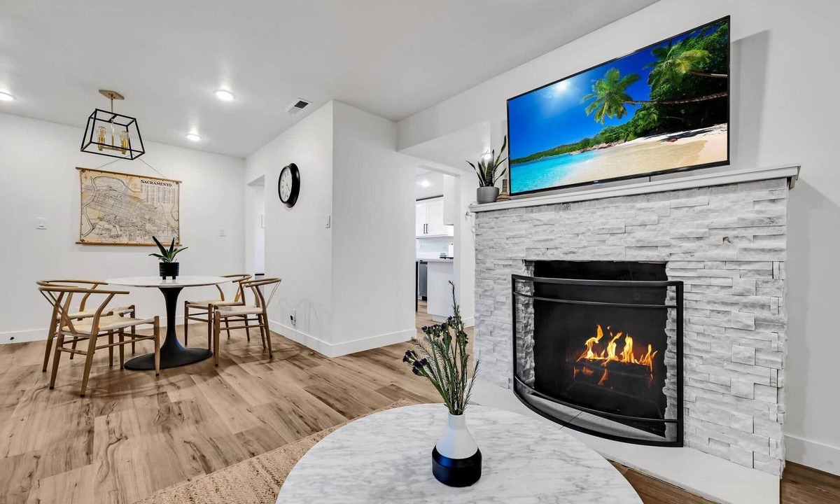 West Sacramento House | Remodeled West Sacramento home in quiet location!