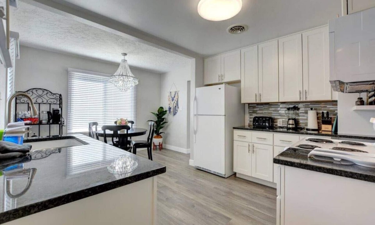 Central Point House | Renovated Home in Central Point
