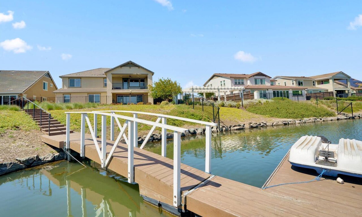 Lathrop House | Resort-Style Lake Waterfront Executive Home 5BR, Office, Dock Access, Balcony