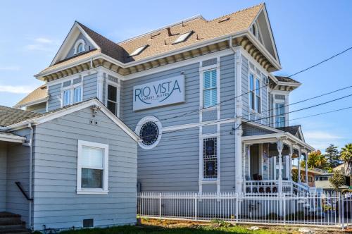 Beach Hill - Beach Flats Hotel | Rio Vista Inn & Suites Santa Cruz