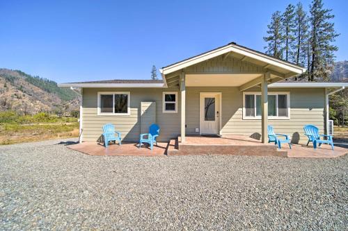 Junction City House | River Acres Retreat w/Grill & River Access!