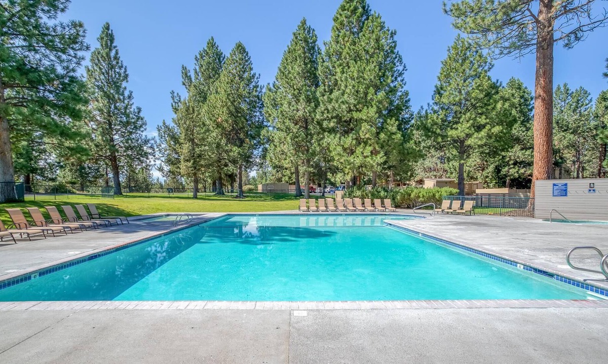 Southwest Bend Villa | River Ridge 429 A