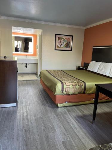 El Rancho Hotel | Rivera Inn & Suites Motel