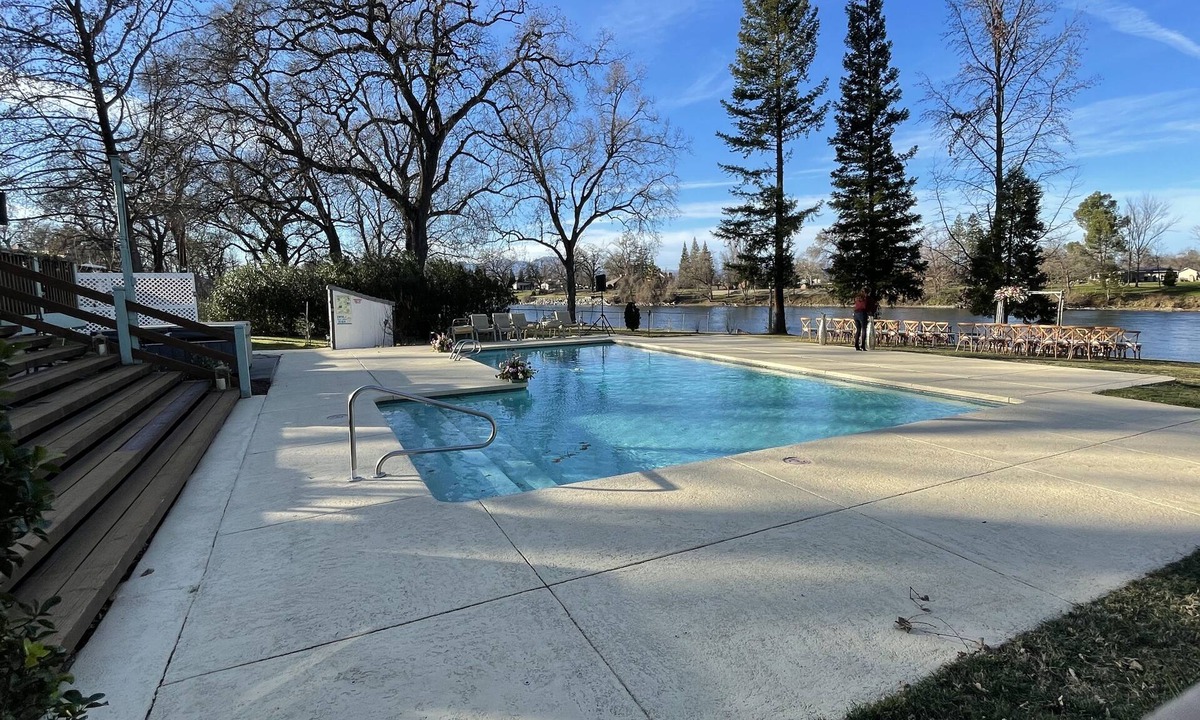 Cascade House | Riverhouse Sanctuary on the Sacramento River — Spa, Pool & Privacy - Sleeps 10