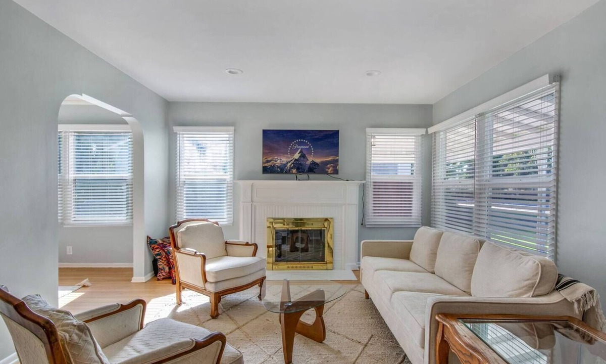Riverside House | Riverside Birch - Spacious, Cozy, Central, Fitness