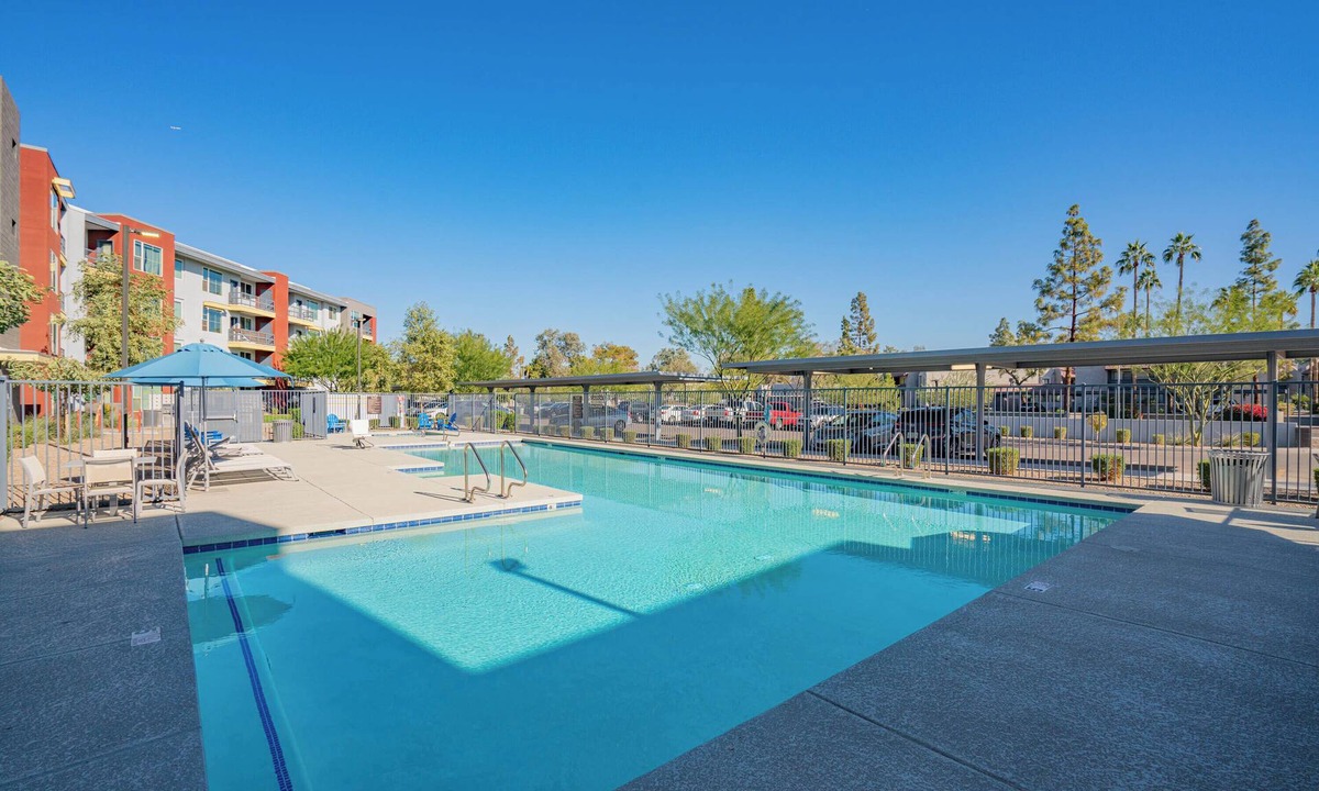 Tempe Apartment | ROVE LIVING/KB - V on Broadway