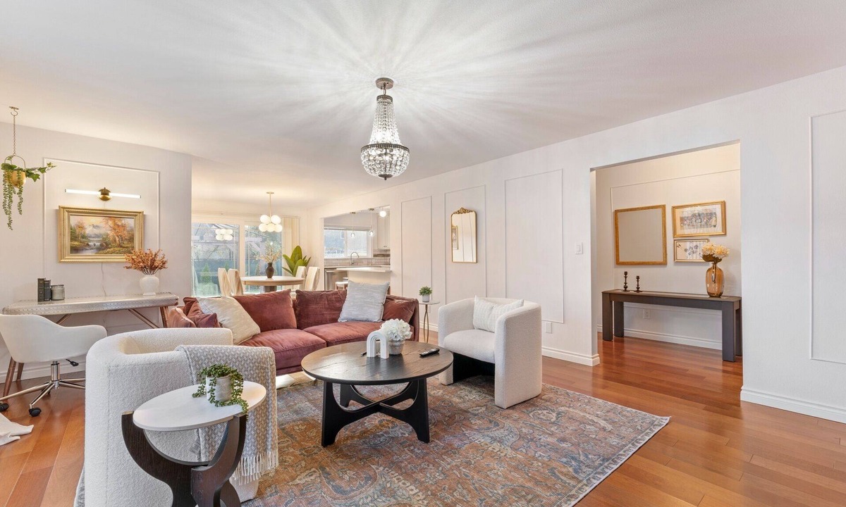 Vancouver House | Royal Oaks Retreat 2Br2Ba Fenced Yard