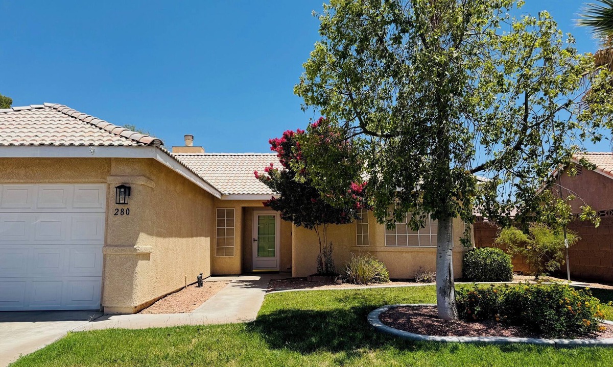 Mesquite House | Royal Sage Retreat by Mesquite Vacation Rentals: Fully Fenced with Private Hot Tub and $510 in free daily activities