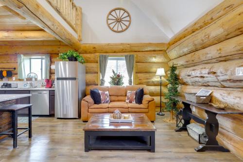 Gusher House | 'Rustic Cliff Ranch' in Uintah Basin: Dogs Welcome