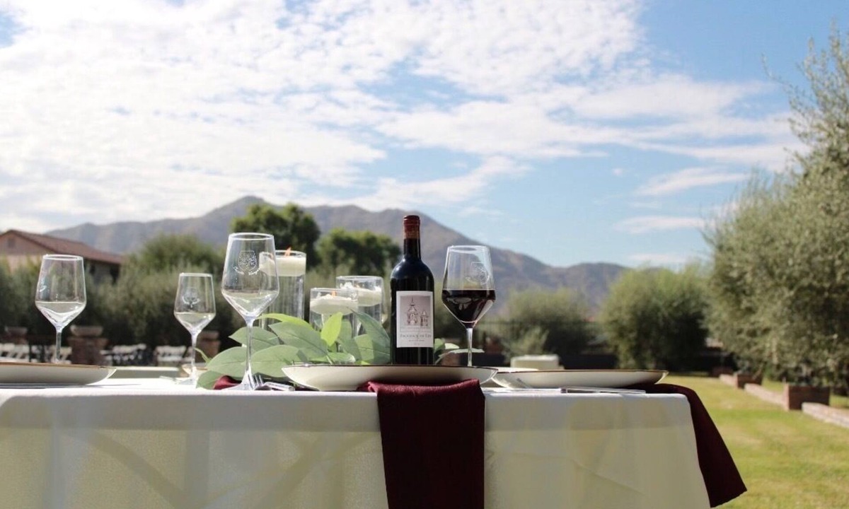 Laveen Village House | Rustic Wedding Vibe ! high-end Tuscan estate and the intimate, feel of a farm !
