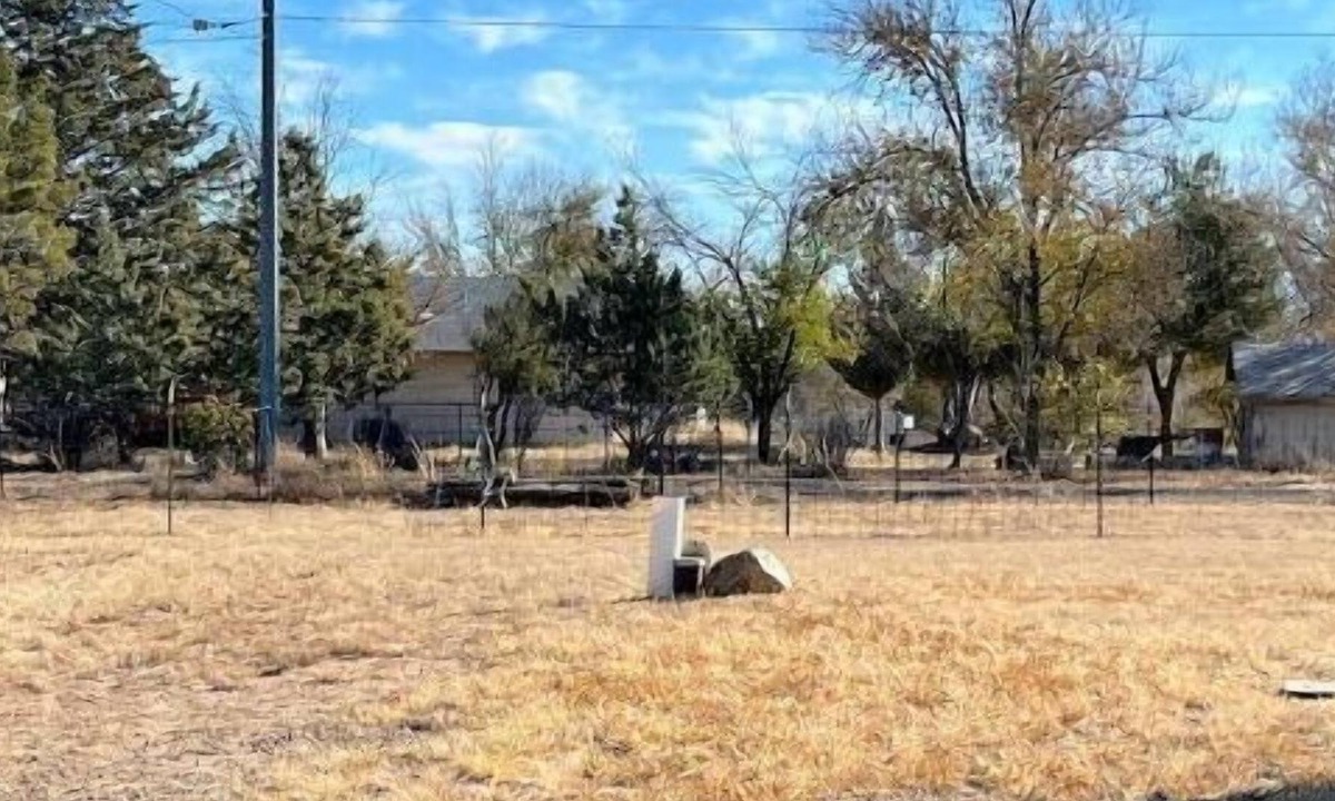 Chino Valley House | RV Spot with Full Hook Ups.