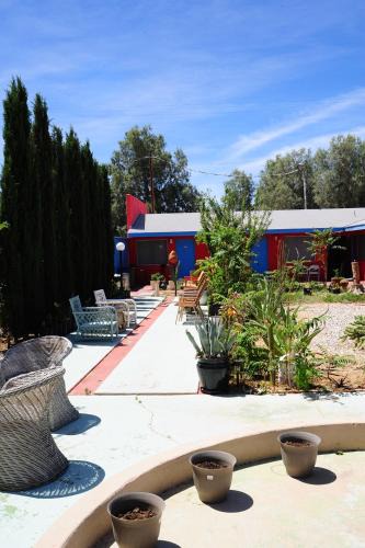 Joshua Tree Hotel | Safari Motor Inn - Joshua Tree