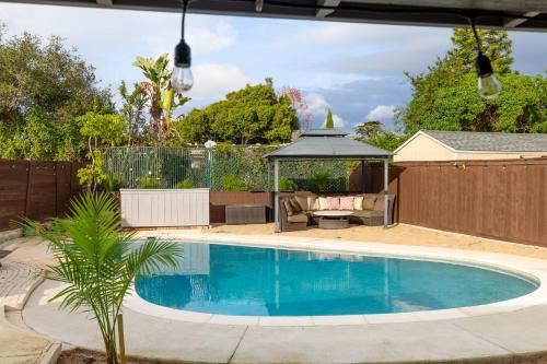 North Clairemont House | San Diego Private Pool Oasis Modern 3BR 2BA
