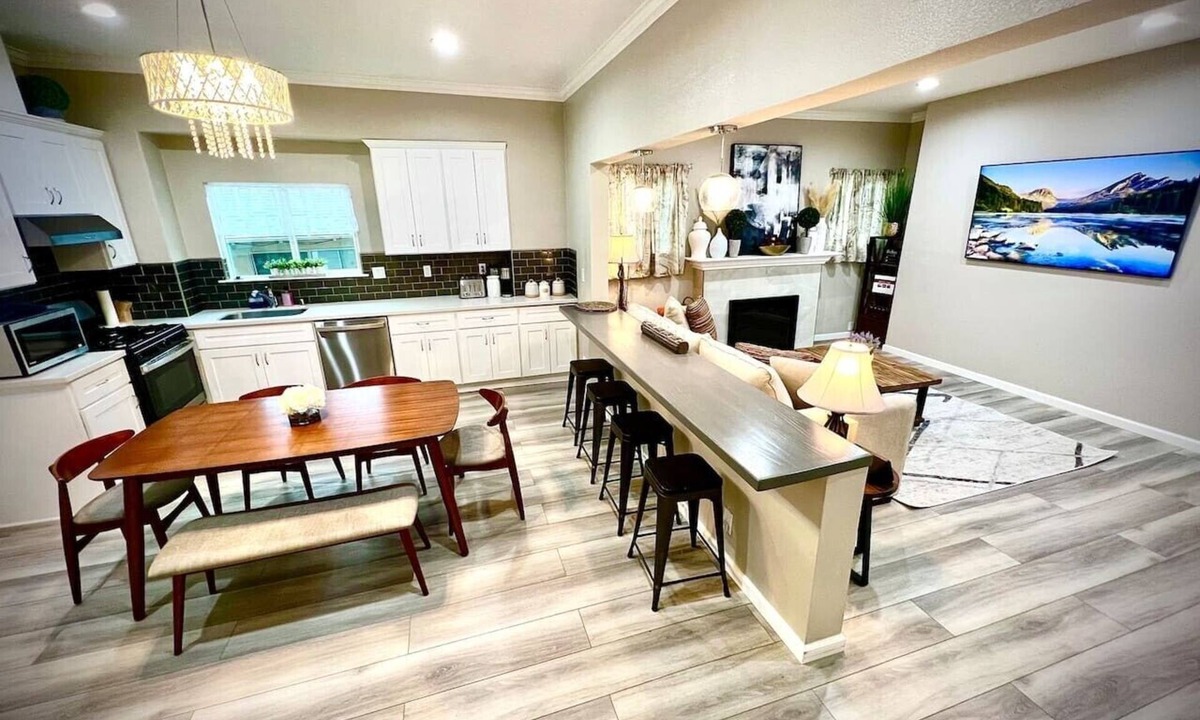 Willow Glen House | San Jose - 8 bedroom 4 bath