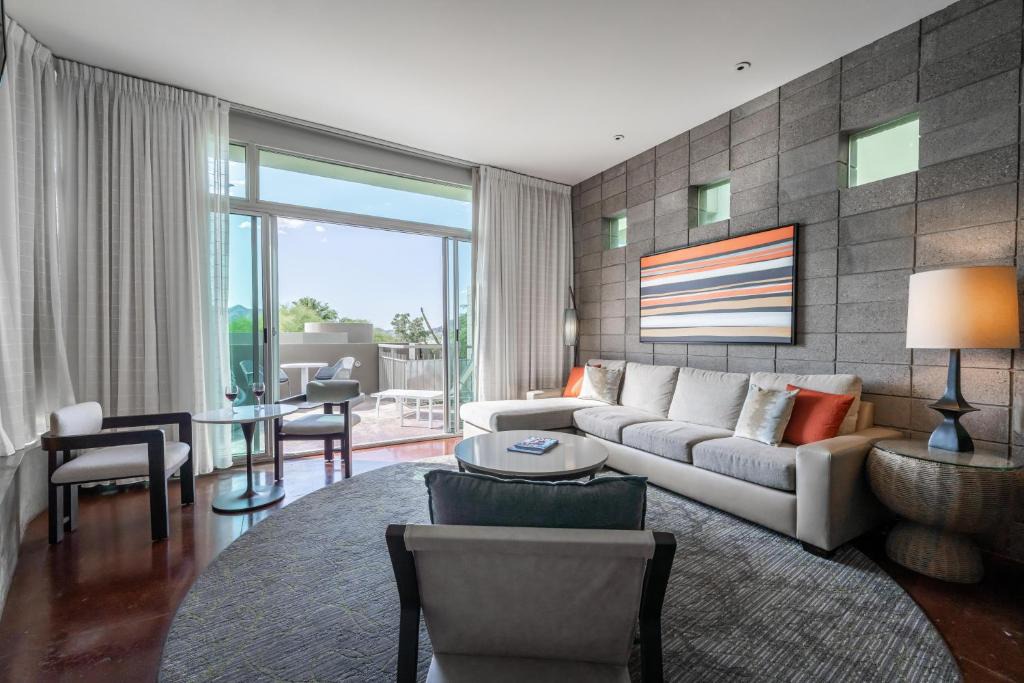 Camel Dale Properties Hotel | Sanctuary Camelback Mountain Resort and Spa