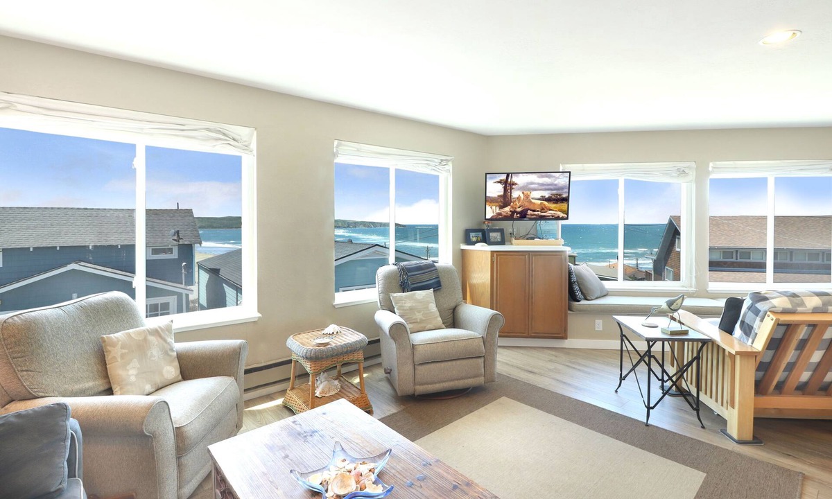 Dillon Beach Cottage | Sandy Dog - short walk to the beach