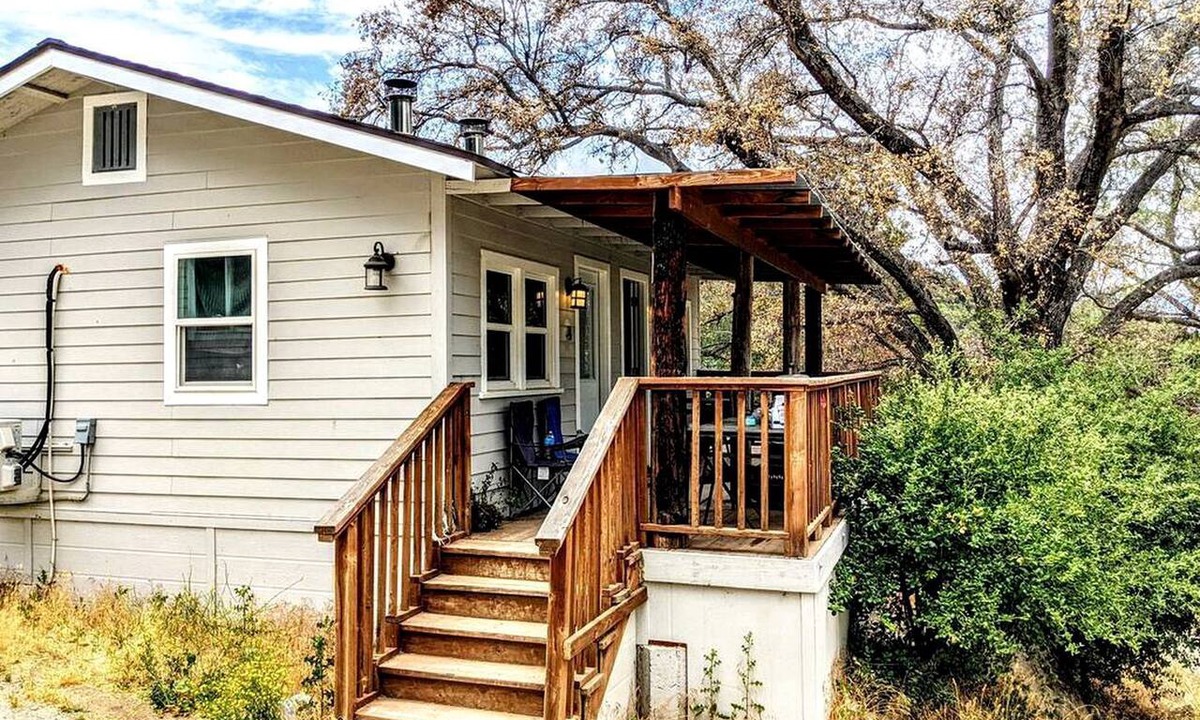 Pauma Valley Cabin | Santa Ysabel Lakeview Glamping: Your Secluded Nature Escape