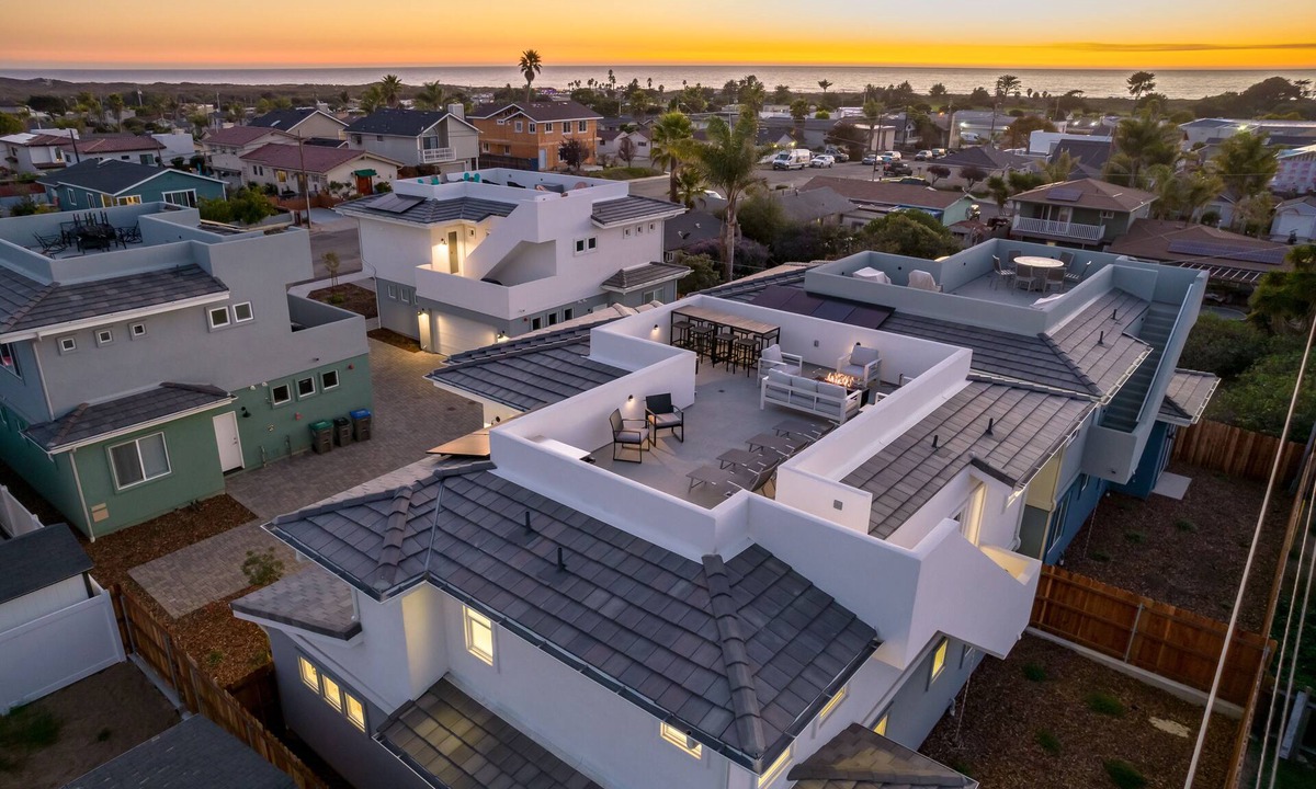 Grover Beach House | Saratoga Oceanview House w/Rooftop Deck