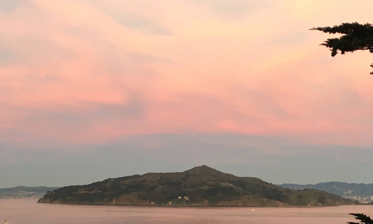 Sausalito House | Sausalito Sunrise - 2BR/1Bath Stunning Views