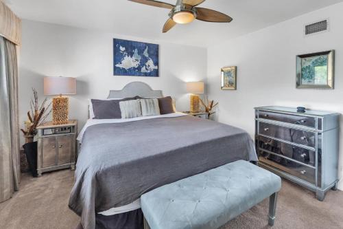 North Clairemont House | SD Family Oasis Great Location Hot Tub and BBQ