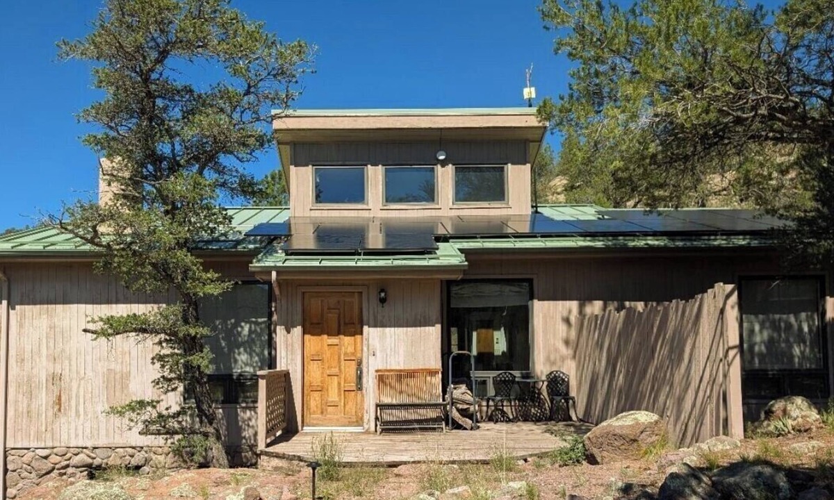 Tyrone House | Secluded & Luxurious Mountain Sanctuary Near Gila Wilderness!