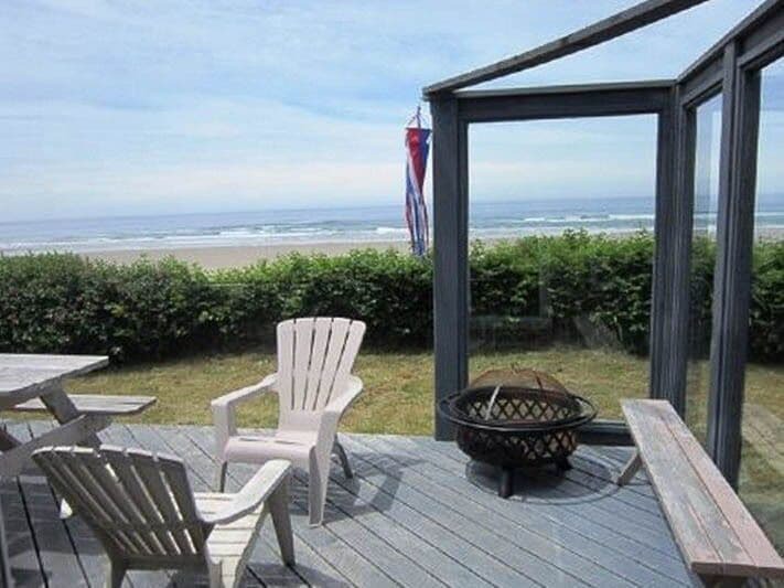 Edgewater Shores House | Serene Waldport Oceanfront with Fantastic Outdoor Gathering Space!