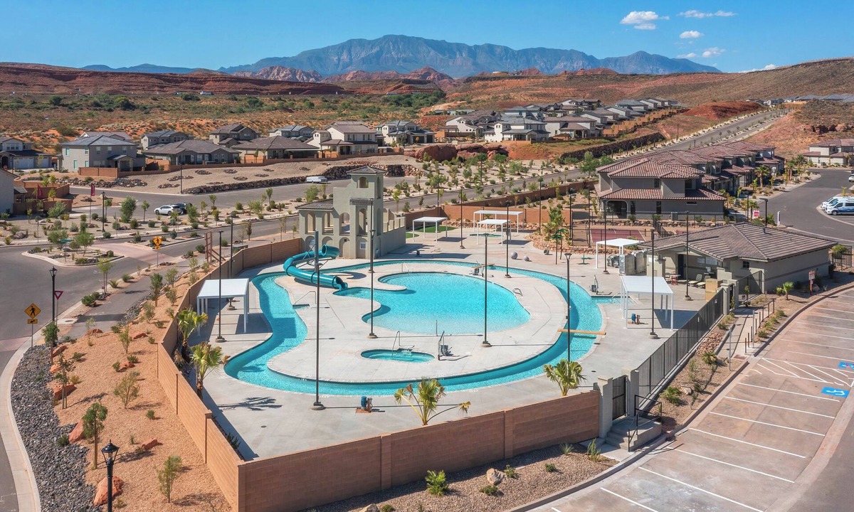 Washington House | Sienna Hills Retreat | Connected homes with 10 Bedrooms, sleeps 40, and endless amenities!