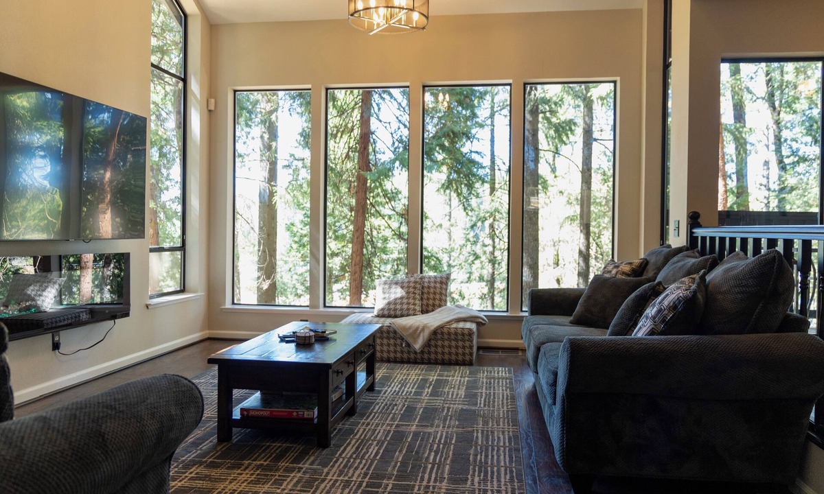 Pollock Pines Cabin | Sierra Cabin Retreat Lake View Hiking Trails