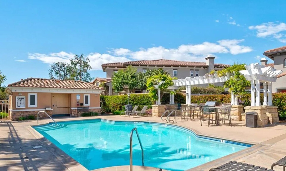 Harbor House | Signal Hill Luxury Home With Pool, Panoramic Views