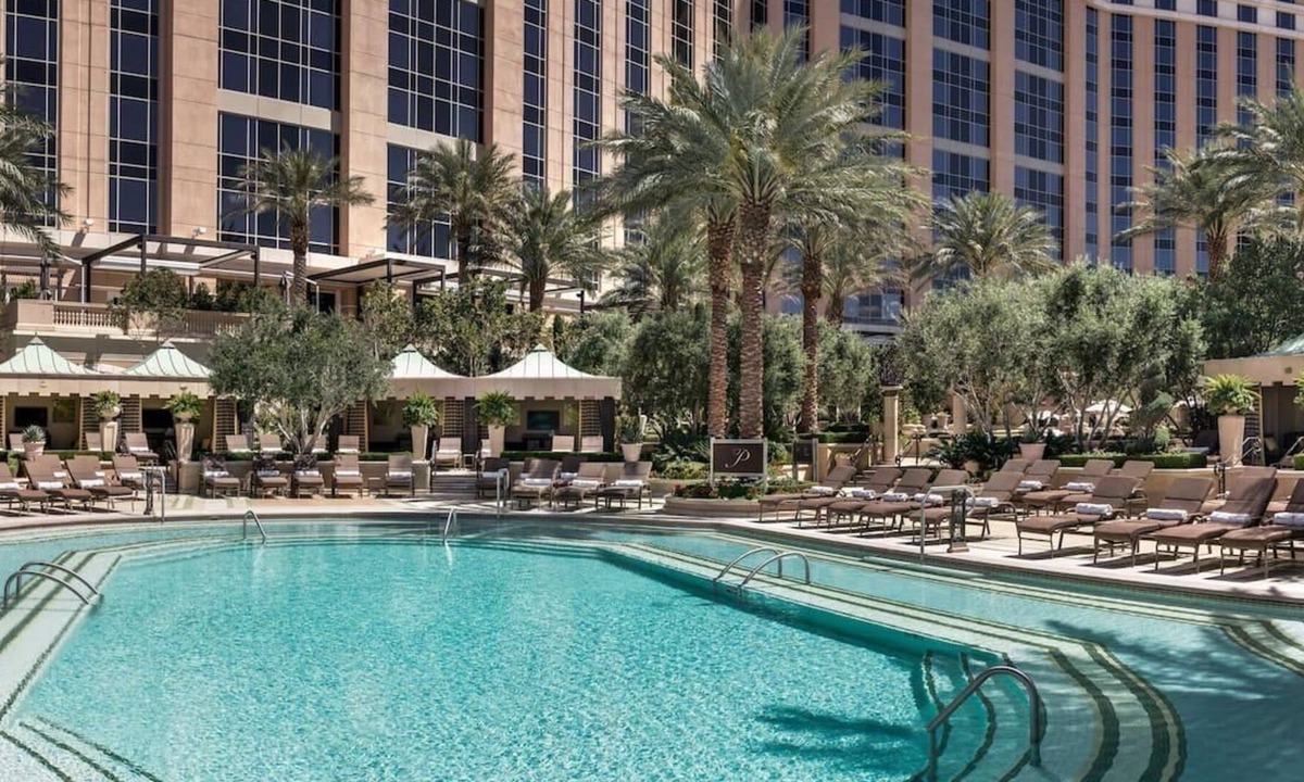 Las Vegas House | Sin City Getaway! Spacious Unit, Pools