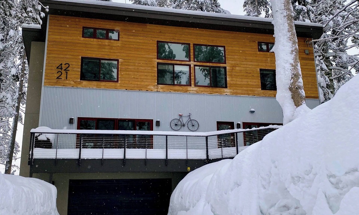 Serene Lakes House | Ski and Lake House at Serene Lakes