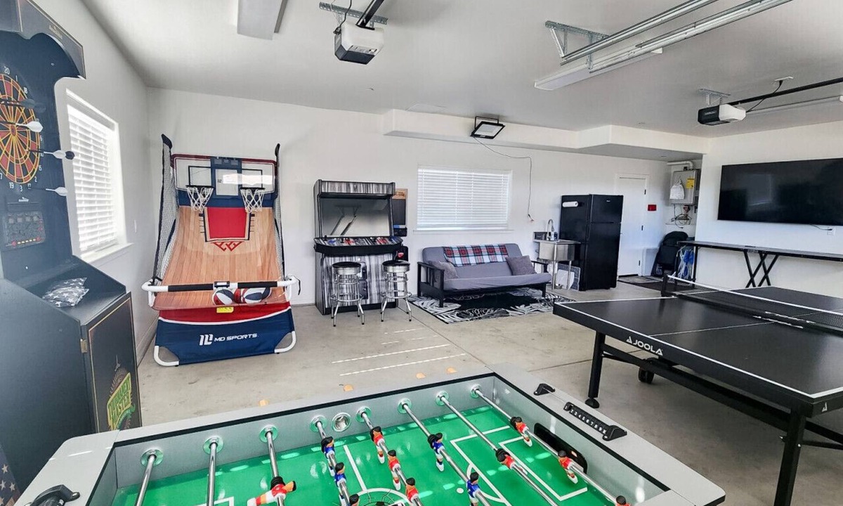 Oceano House | Sleeps 22! Two Houses! Game Rooms!
