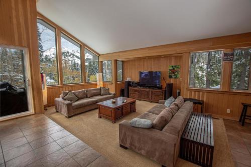 Alpine Meadows House | Snow Crest By Hauserman Rentals
