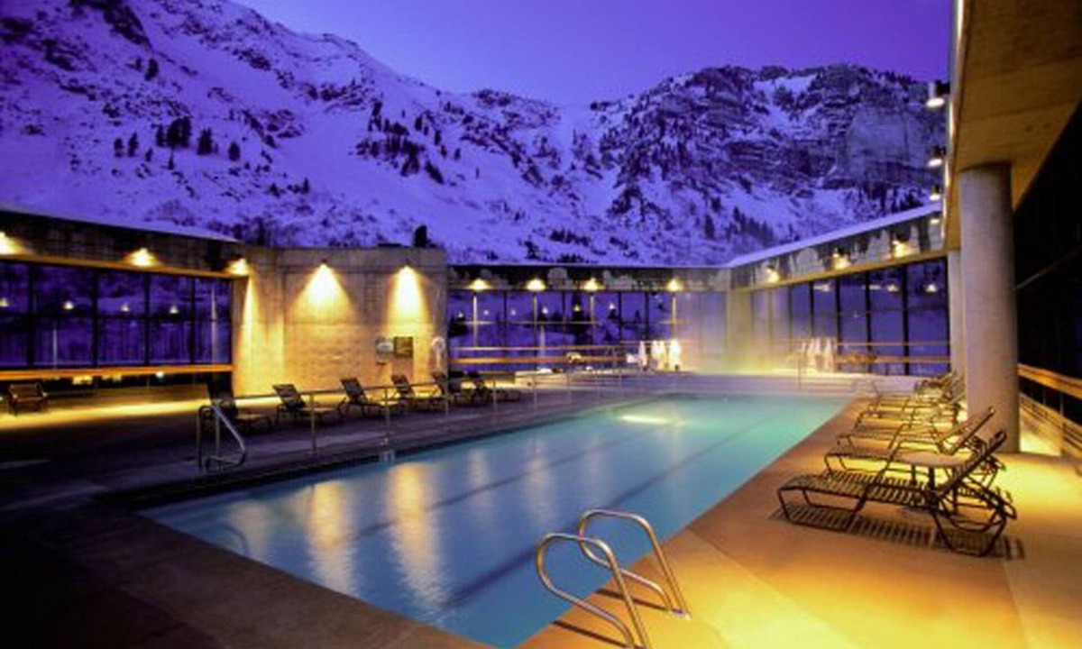 Salt Lake Mountain Resorts Condo | Snowbird Cliff Club New Years week