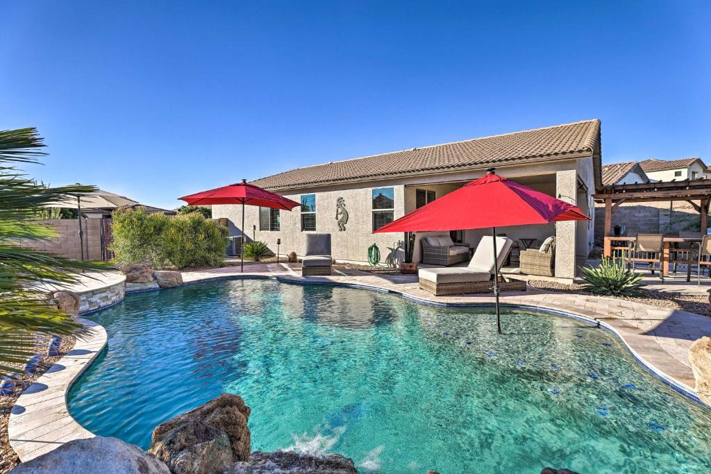 Entrada Del Oro House | Snowbird Escape w/Outdoor Oasis in Gold Canyon!