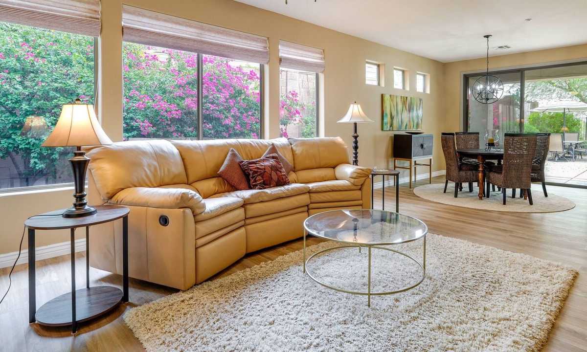 Anthem Country Club House | Snowbirds Welcome! Anthem Gem w/Fairway Views