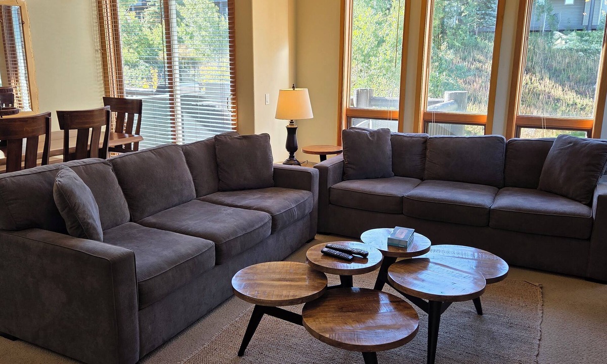 Mammoth Lakes House | Snowcreek Resort Vacation Rental 955