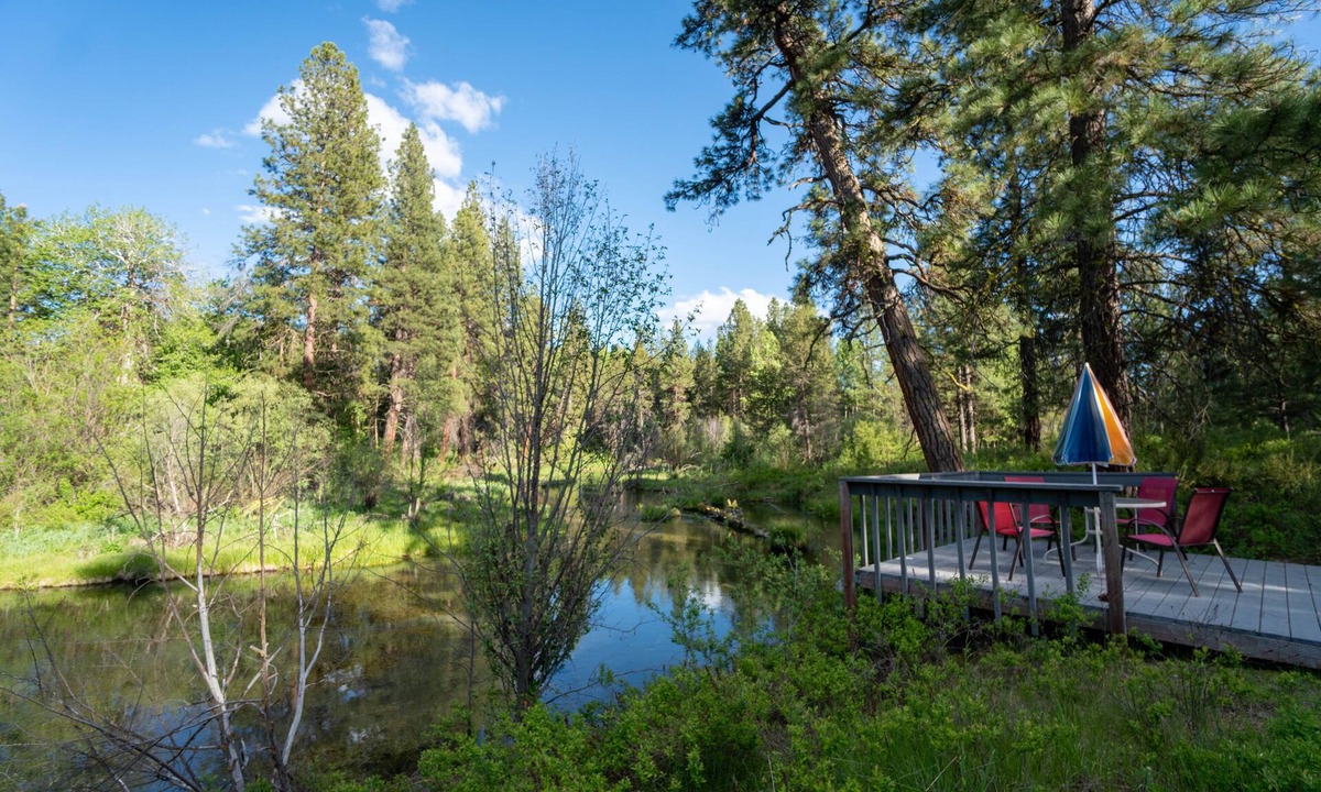 Chiloquin House | Soaring Eagle on Fort Creek