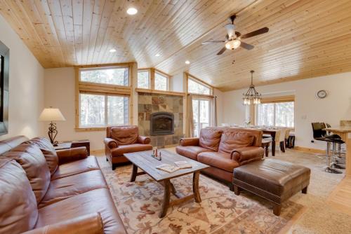Soda Springs House | Soda Springs Cabin! Available for Ski Lease!